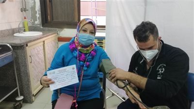 الرعاية الصحية تبدأ تطعيم الأطقم الطبية بلقاح كورونا بمستشفيات عزل بورسعيد