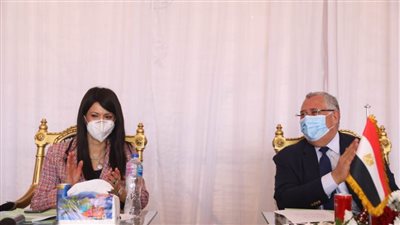 وزيرا التعاون الدولي والزراعة يشهدان تسليم مزراعي الفيوم والمنيا 324 آلة زراعية