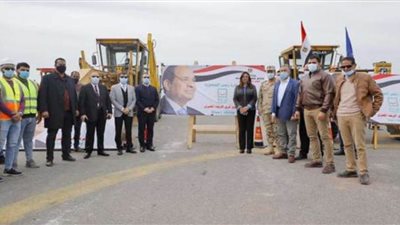 محافظ دمياط تتفقد المعدات المشاركة فى مبادرة حياة كريمة