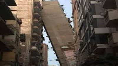 عقار الإسكندرية المائل يضع جميع مهندسي الحي منذ عام ٢٠٠٩ أمام النيابة