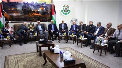 وفد الانتخابات الفلسطينية يصل إلى قطاع غزة