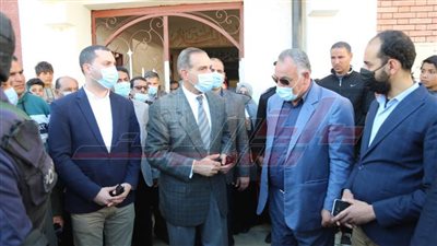 صرف 10 آلاف جنيه لكل أسرة تم إخلاء منزلهم  بكفر الشيخ