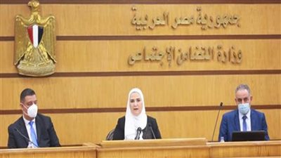 وزيرة التضامن تبحث مع مديري المديريات تعزيز آليات التنسيق بشأن مبادرة 