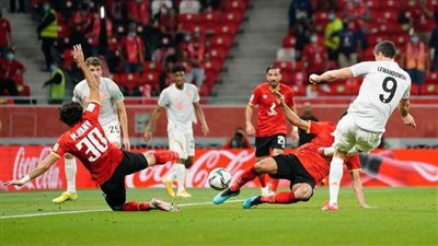 الأهلي يستقبل الهدف الأول من أقدام ليفاندوفسكي