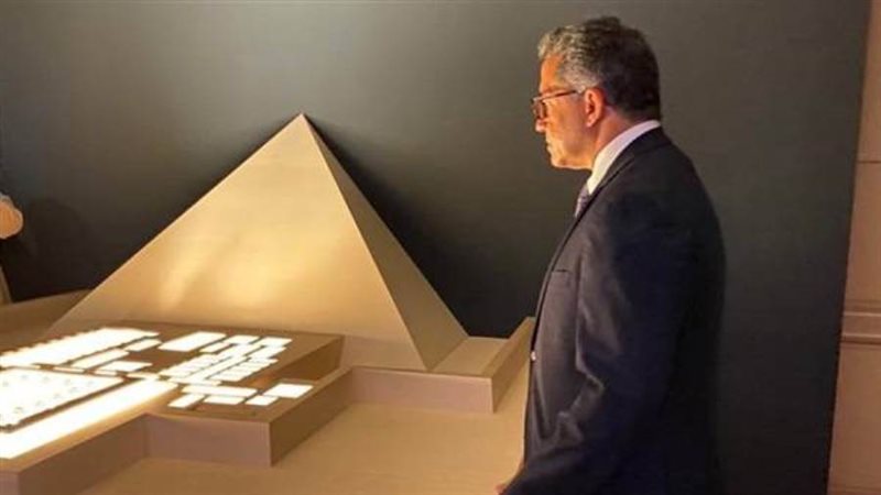 معرض ملوك الشمس