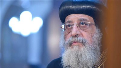 البابا تواضروس يعزي الأنبا باخوميوس في وكيل مطرانية البحيرة