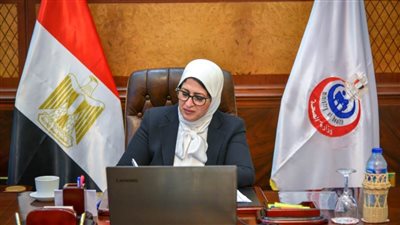 وزيرة الصحة تبحث مع شركة 