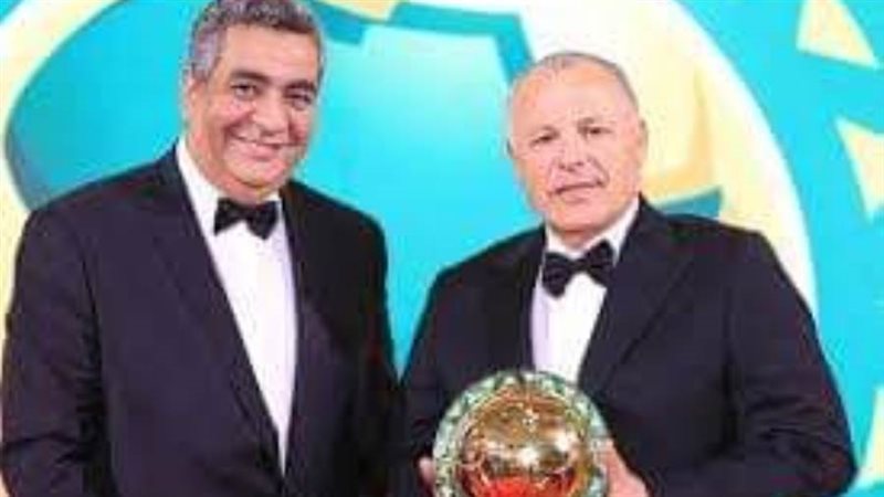 هانى أبو ريدة مع