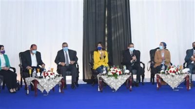 وزيرة البيئة: 