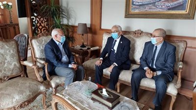 محافظ بورسعيد  يستقبل نائب وزير التعليم لمتابعة مستجدات العملية التعليمية