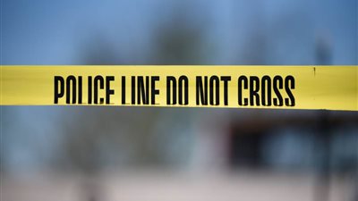 طفل يقتل والدته ويصيب والده بالرصاص 