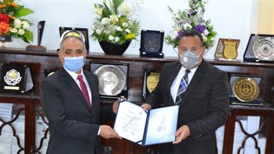 رئيس جامعة الإسكندرية يستقبل العمداء الجدد