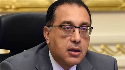 رئيس الوزراء يستعرض تقريراً حول إطلاق فعاليات المسارح المتنقلة