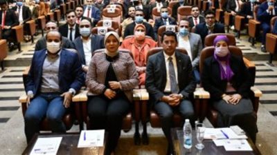 وزير الشباب والرياضة يلتقي الفائزين في انتخابات برلمان الشباب من 4 محافظات