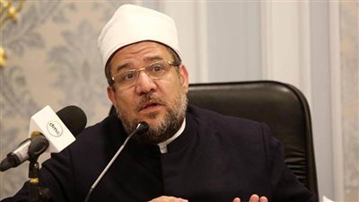 وزير الأوقاف يكرم أئمة وواعظات القافلة الدعوية بالسودان 