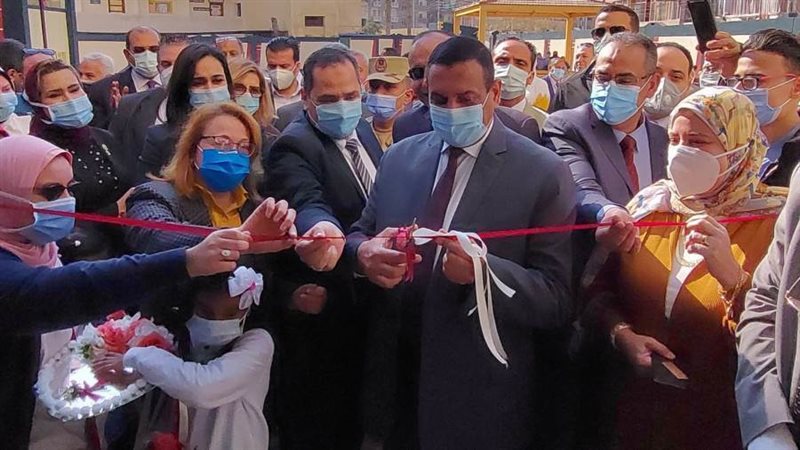 محافظ البحيرة يفتتح