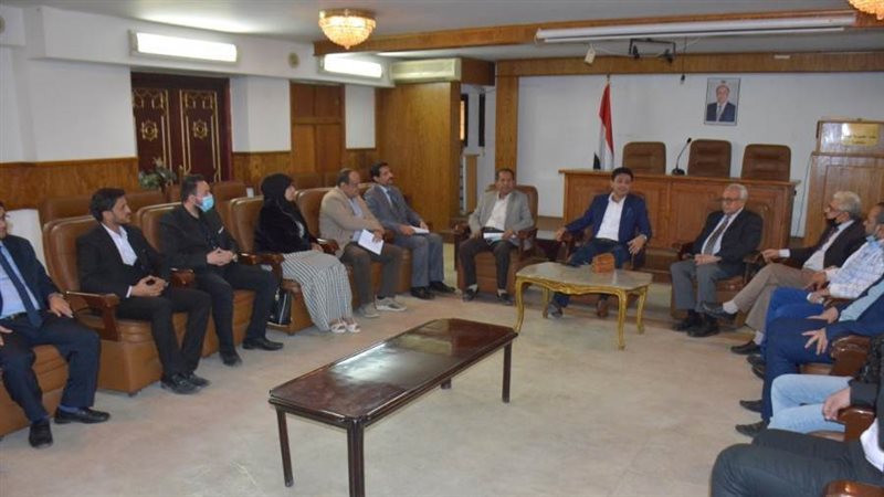 السفير اليمني يتوسط