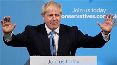 رئيس الوزراء البريطاني يشيد بتطعيم 15 مليونًا ضد فيروس كورونا