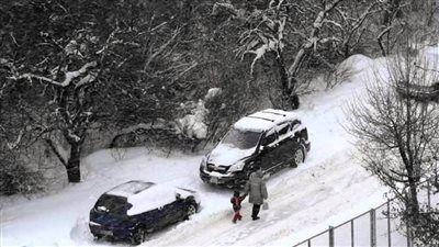 عاصفة ثلجية تضرب اليونان 