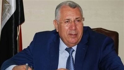 وزير الزراعة يشكل غرفة عمليات لتخفيف تأثير الأحوال الجوية المتقلبة على المزارعين والمربين