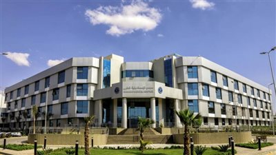 الرعاية الصحية تكشف التجهيزات العالمية للمجمع الطبي بالإسماعيلية
