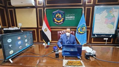 رئيس جامعة دمنهور: توفير بيئة آمنة للطلاب أثناء تأدية الامتحان أهم أولوياتي