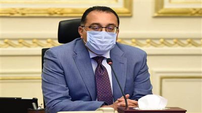 مجلس الوزراء يوافق على قانون لتنظيم ظاهرة الباعة الجائلين داخل محطات السكك الحديدية 