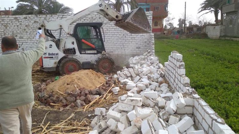 اثناء عمليات الإزالة