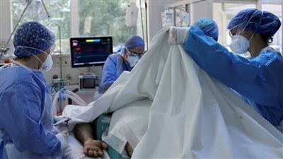 دراسة بريطانية: تضرر قلوب أكثر من نصف مرضى 