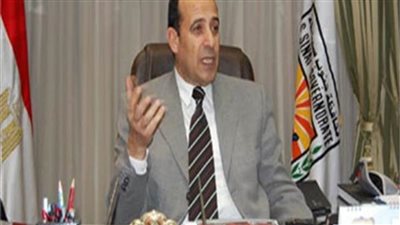 محافظ شمال سيناء يتابع استعدادات المدارس لامتحانات نصف العام ويشهد ختام دوري العباقرة