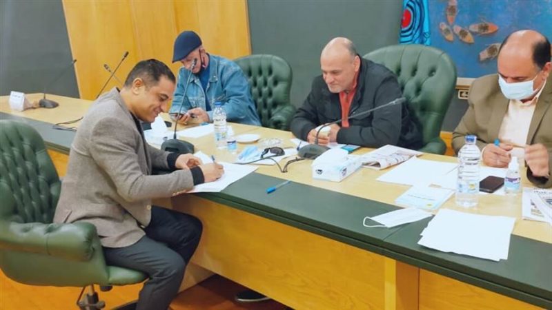 طه اليوسفى امام لجنة