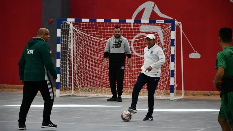 وزير الشباب اثناء