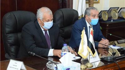 وزير التموين : إنشاء منطقة لوجستية واستصلاح 10 آلاف فدان كمرحلة أولى بـ