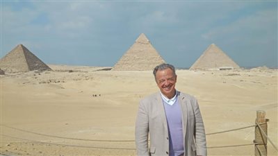 رئيس اتحاد كمال الأجسام يزور الهرم 