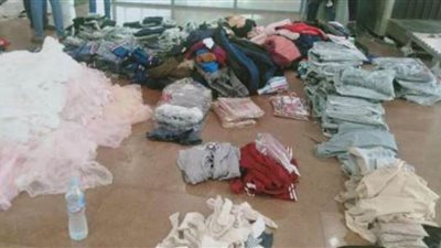 جمارك نويبع تحبط محاولة تهريب كمية من الملابس الجاهزة