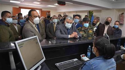 محافظ المنيا يفتتح مكتب تموين بني عبيد  ويتفقد مشروعات حياة كريمة