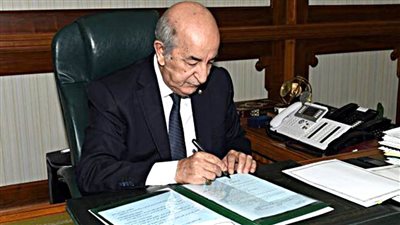 الرئيس الجزائري يجري تعديلا على حكومة عبد العزيز جراد