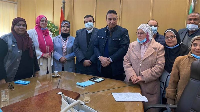 لجنة اختيار الأم