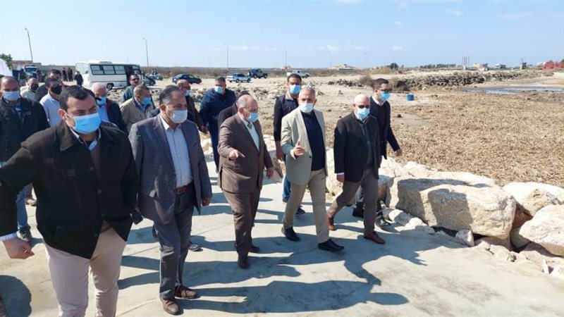 محافظ بورسعيد ووزير