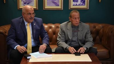 طنطاوي وحسني يوقعان بروتوكول استضافة كأس العالم للرماية