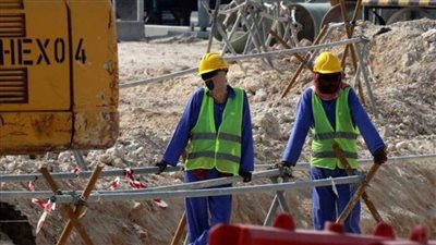 الجارديان: وفاة أكثر من 6 آلاف عامل في قطر خلال استعدادها لمونديال 2022