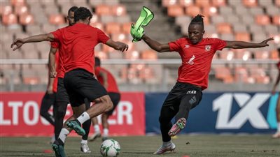 الشوط الأول | سيمبا يتقدم على الأهلي بهدف نظيف