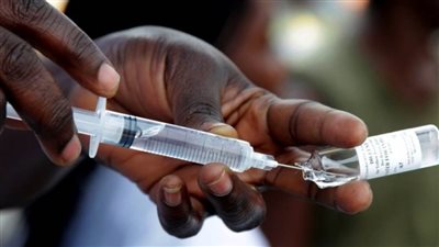 السنغال تبدأ حملة التحصين ضد كورونا بتطعيم الفرق الطبية