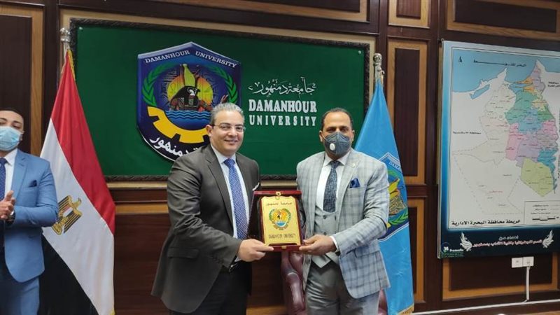 نقيب الاعلامين