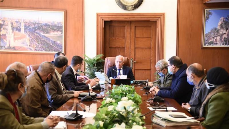 محافظ بورسعيد خلال