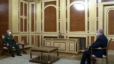 رئيس أرمينيا يبحث مع قائد قوات حفظ السلام الروسية