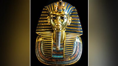 الآثار تكشف أسعار التصوير مع قناع الملك توت عنخ آمون بالمتحف المصري