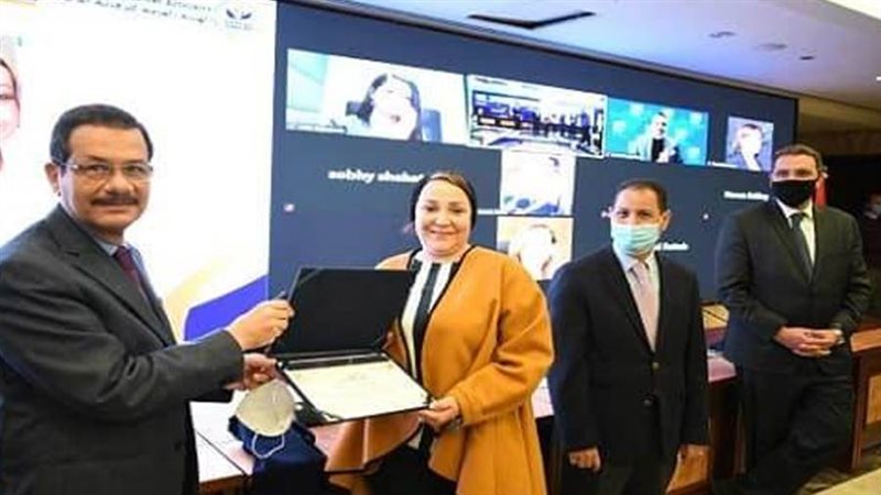 القومى للمرأة يوثق