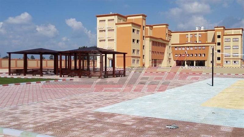 مدرسة اللغات