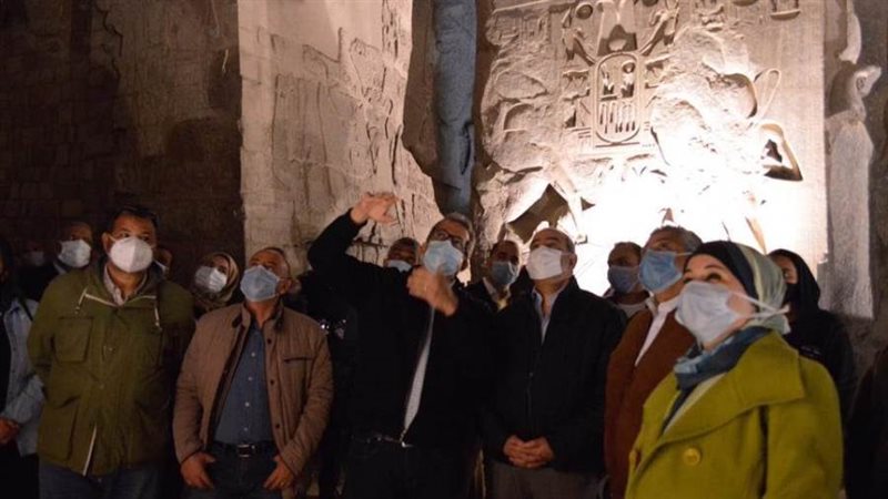 منار والعناني